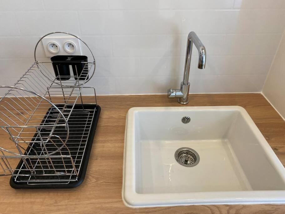 Superbe Appartement Climatise Avec Patio Montpellier Exteriér fotografie